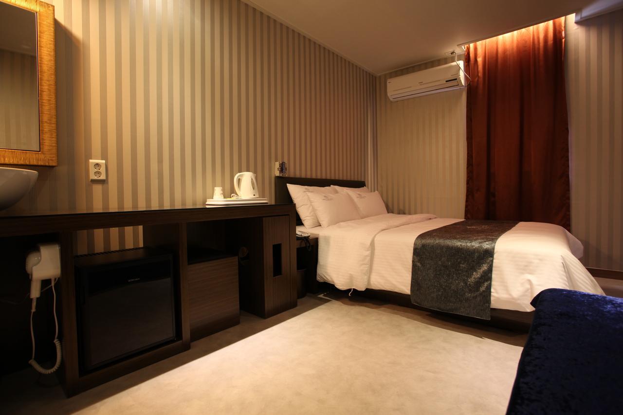 Gimpo Lineplus Hotel מראה חיצוני תמונה